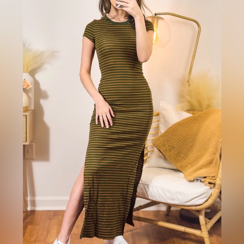 xs | urban outfitter's new with tags retro striped maxi bodycon